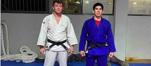 Judokas de Punta Arenas se perfeccionan en España